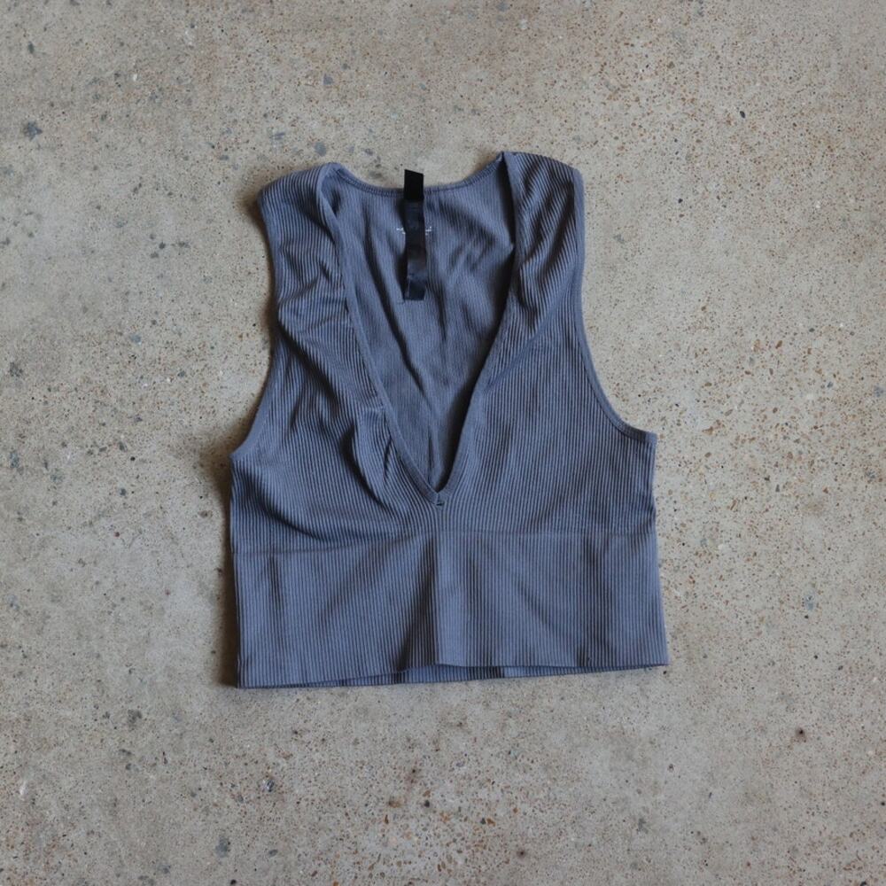 Urban Outfitters Out From Under Ribbed V Neck Crop Tank Top Gray Y2K